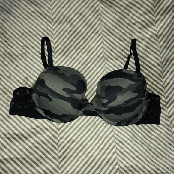 LA SENZA Lightly Lined Remix Bra - Picture 1 of 5